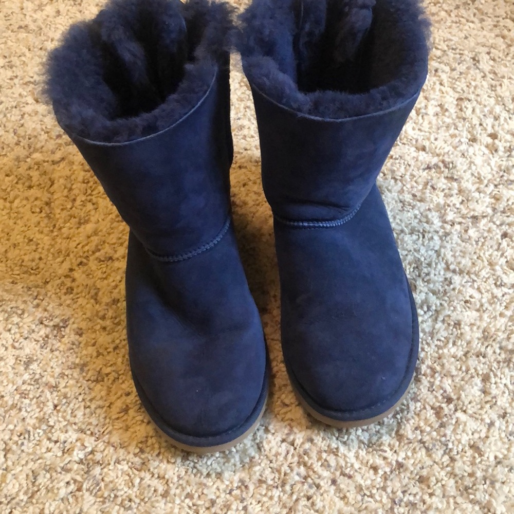 purple/ navy uggs